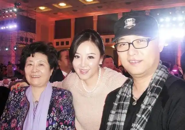 从印刷工逆袭"江苏一哥",和初恋结婚,曝光孟非的精彩人生