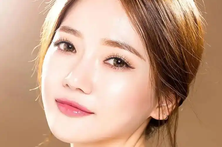 脸部皮肤粗糙怎么办?分享两个护肤方法,还你细腻光滑肌肤 | 说明书网