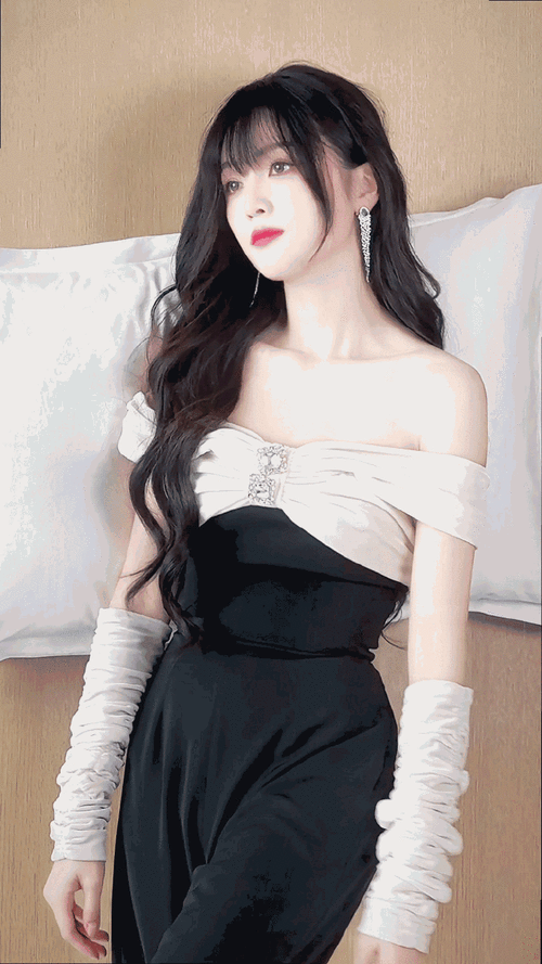 吴宣仪纯欲千金妆##吴宣仪吐舌wink