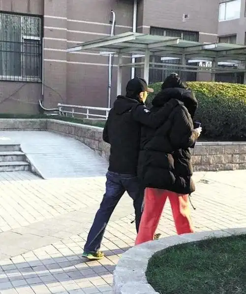 你永远不知道谢霆锋有多矮网友居然比王菲矮扎心了