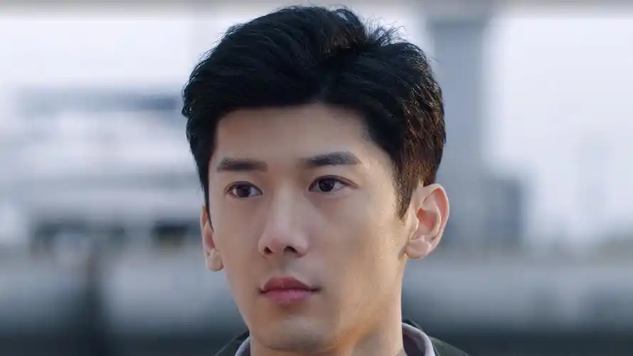 暴风眼大结局杜猛关心则乱被程雷重伤弥留时仍表白安静