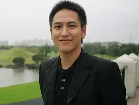 图汤珈铖董思阳结婚了吗美女总裁变身阔太