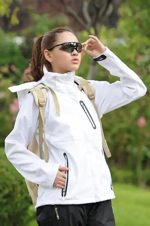 2016新款冲锋衣软壳衣女士单层冲锋衣春季薄款户外运动服装 黑色 s