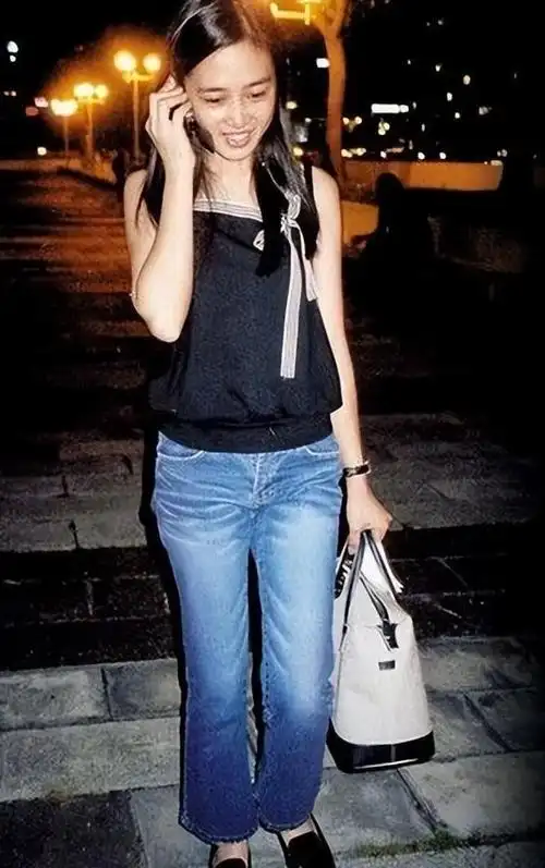 回顾豪门千金朱丽倩携亿万身家嫁给刘德华46岁高龄产子