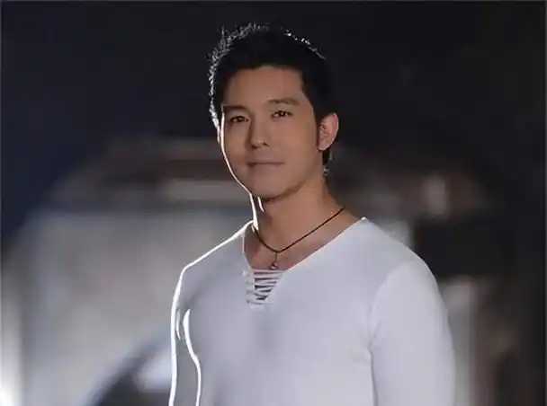 2005年,电视剧《天国的嫁衣》在芒果卫视播出,成为台湾偶像剧收视冠军