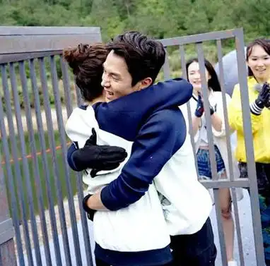 图李承铉图片欣赏戚薇李承铉出发吧爱情大秀恩爱