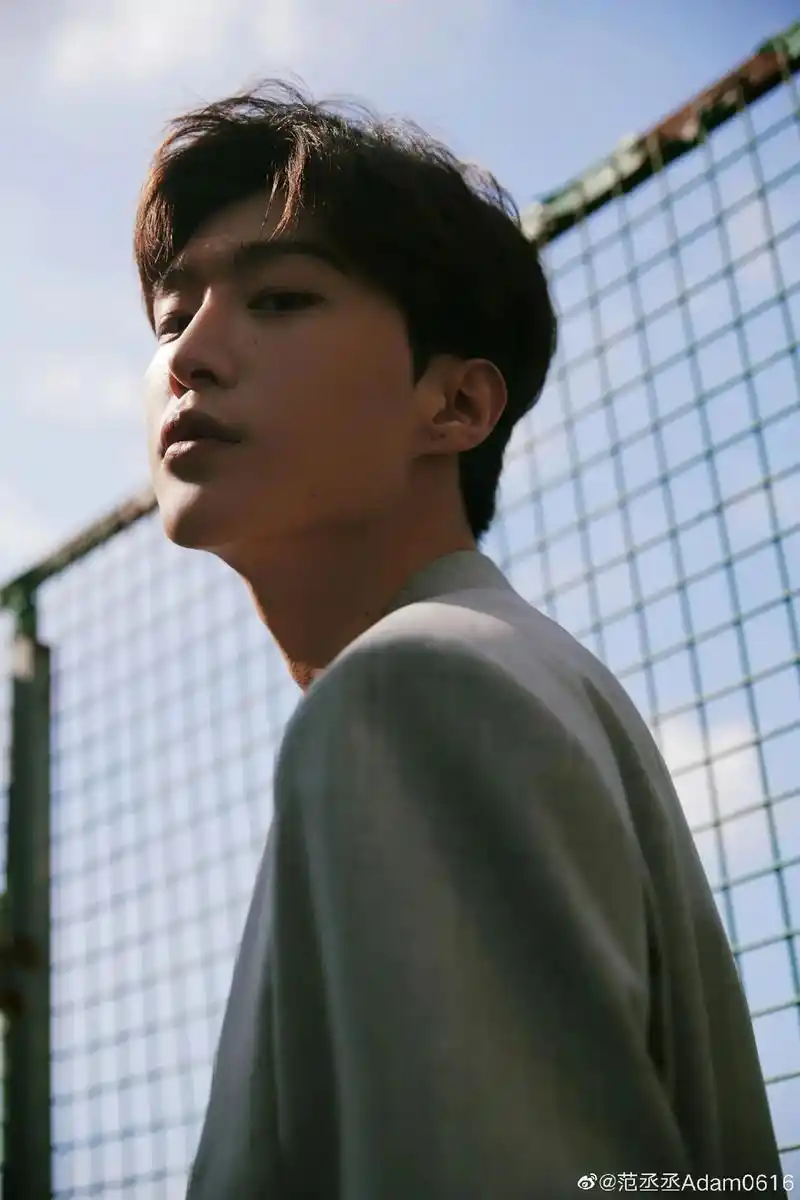 分享图片#范丞丞 @范丞丞  - 抖音