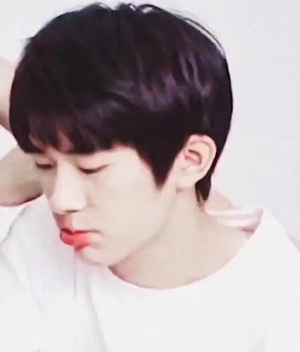 易烊千玺嘟嘴照合集来袭 这是哪家小可爱?