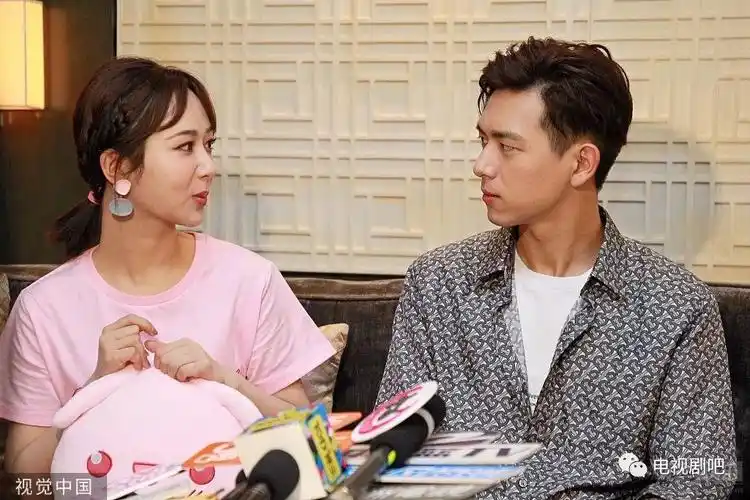 童颜cp合体李现杨紫甜蜜对视狂撒糖