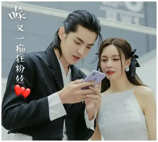 7位受害者接连发声_吴亦凡一晚夜会两女,见面就想拥抱亲嘴