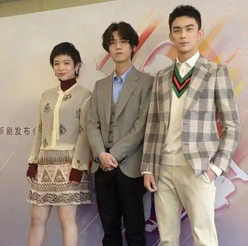 当178鹿晗与180吴磊同框后那位谎报身高的人怎么好意思