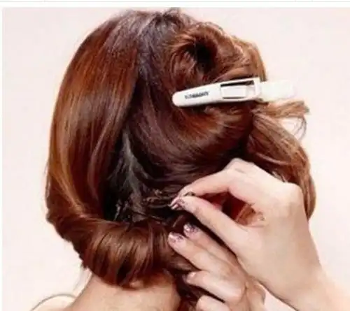 女生盘发发型如何扎才好看美女真人示范盘发扎法