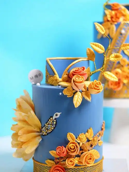 中国风翻糖旗袍奶油蛋糕