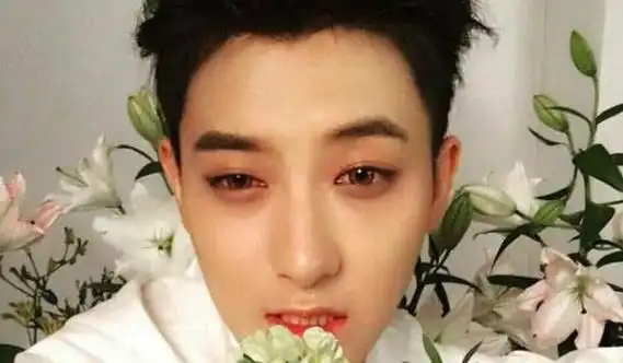 当红的几位流量小生卸妆后的样子