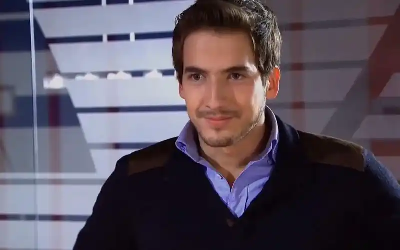 juliánydaniel52朱利安求工作姐夫冷嘲热讽