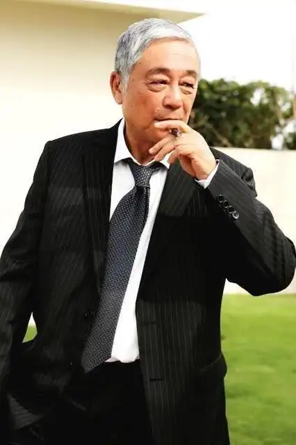 曾江,1934年9月2日生于香港,籍贯广东中山,香港影视演员.