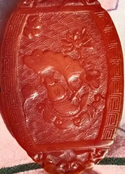 明晚期清晚期,犀牛角,【连年有余】腰牌,无杂色,手工雕刻精致,线条