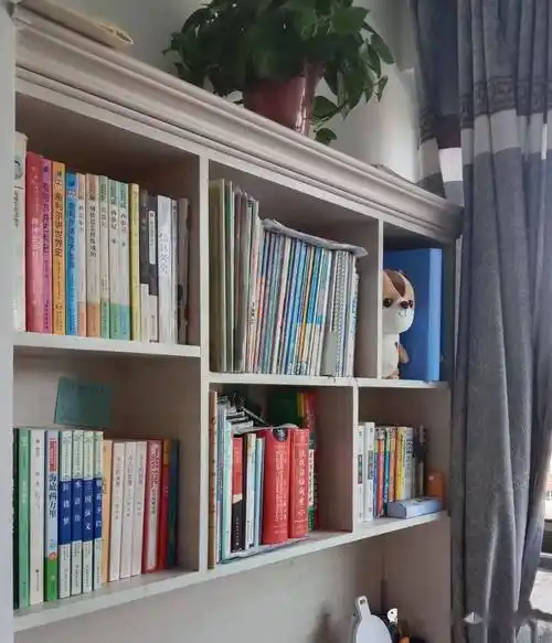 家庭书屋点亮阅读之光椒山初中2022届家庭书屋建设侧记