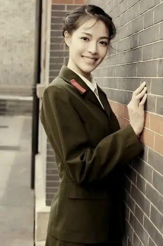 凭借《芳华》精彩绽放,冯女郎钟楚曦生活中同样出尘脱俗