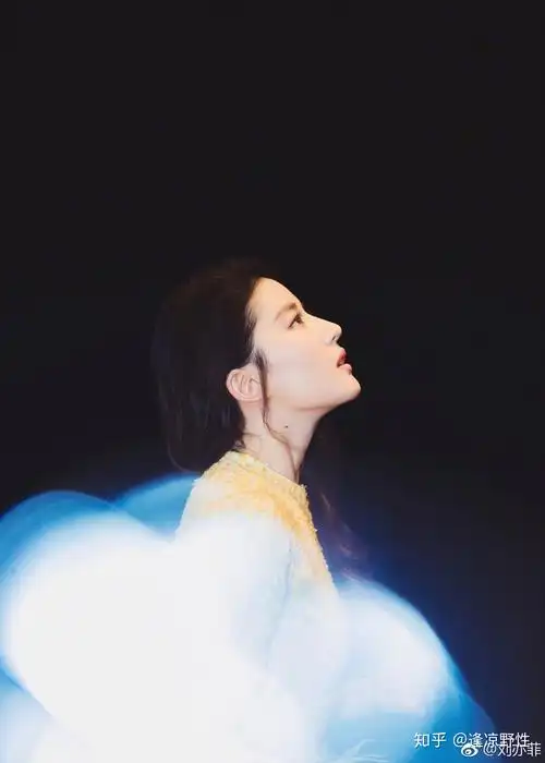 大家觉得刘亦菲的侧颜怎么样