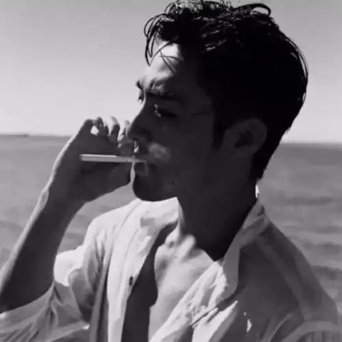 好看头像图片霸气冷酷超拽男