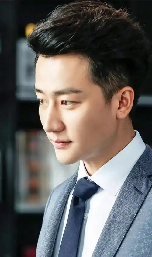 黄轩尽管眼下十分困难日后这段经历总会开花结果