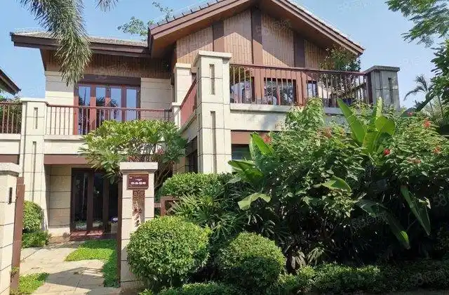 龙湖紫云台联排别墅,312平,送南北花园,售750万,证满