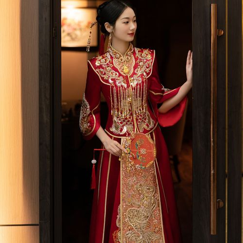 高端新娘秀禾服