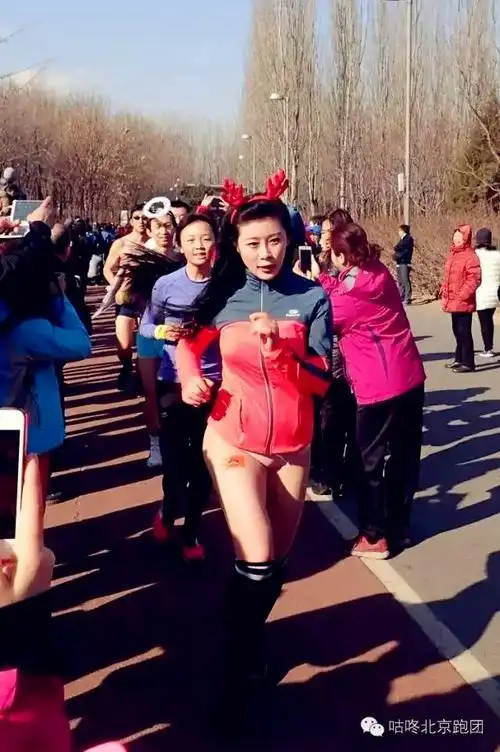 "光猪跑"你们这样玩,让其他人怎么跑!