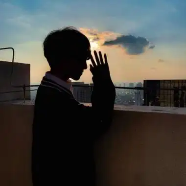 【图】头像凄美忧伤孤独男女生伤感 让人看了伤感的头像_个性头像