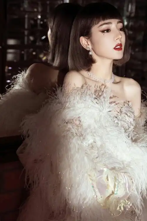 星光大赏出发图#星光大赏,90花星光top来了@dear-迪丽热巴