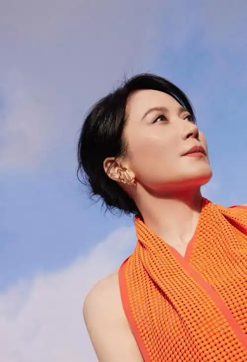 53岁俞飞鸿美出天际,近照惊为天人:她,无可复制|特权|俞飞鸿|美貌