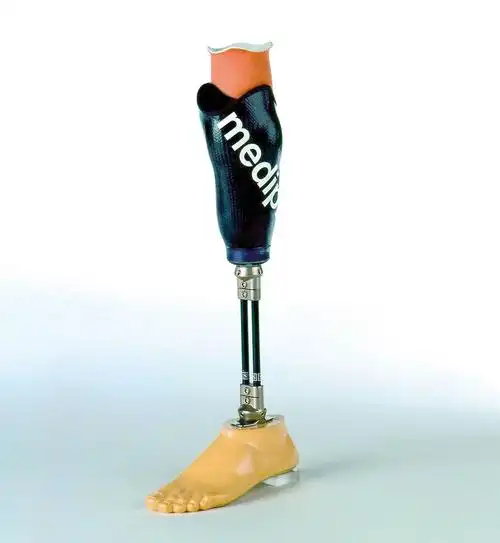 没有小腿的人是怎么装假肢的?