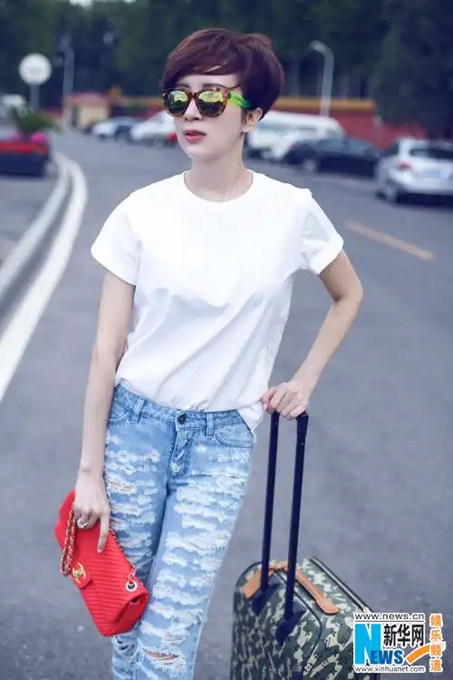 金巧巧机场时尚街拍照曝光