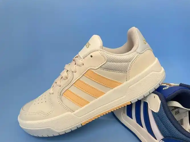 adidasneo休闲百搭版型