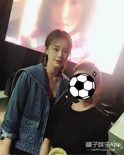 沈月又被俯卧撑攻击到了 网友质疑瘦身成效