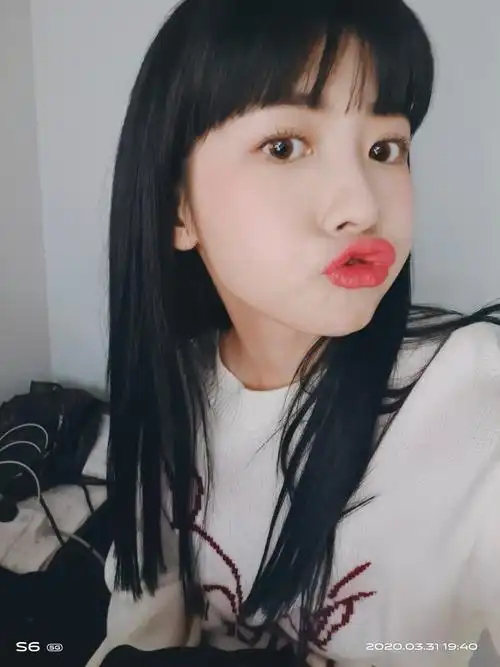 赖美云新发型俏丽自拍照图片1318