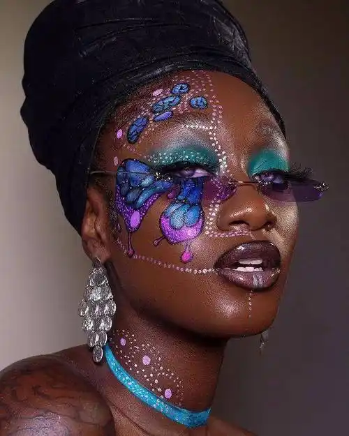 赏析美妆博主beautybybb的时尚夸张妆容集锦