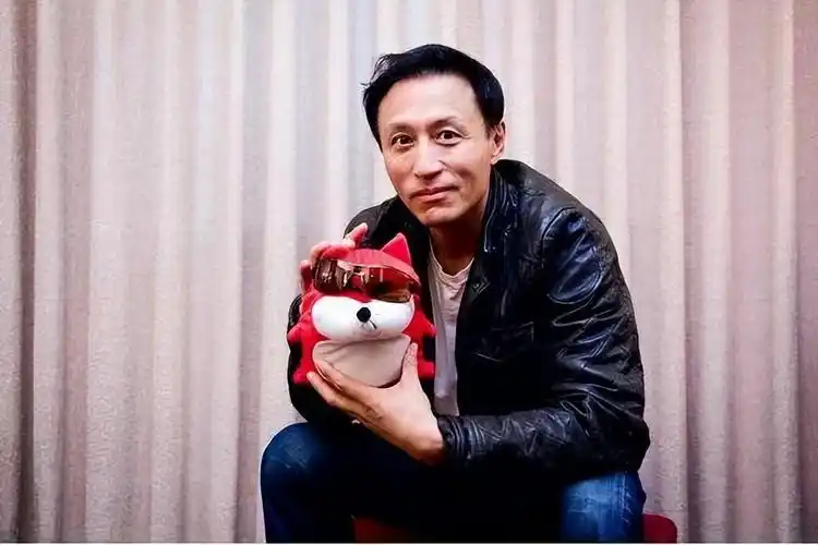 回顾王洛勇是胡歌的恩师独闯美国16年感激19岁嫁给自己的丁宁