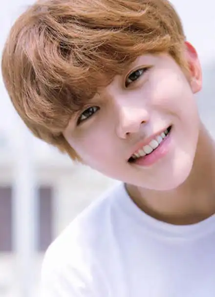 蔡徐坤,这个微笑~太帅了,每天晚上看着才能睡觉