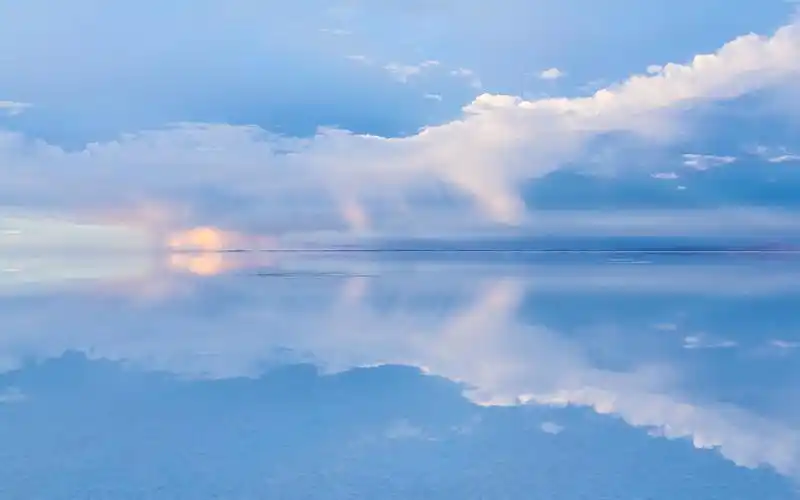 海天一色唯美风景win7高清电脑桌面主题壁纸