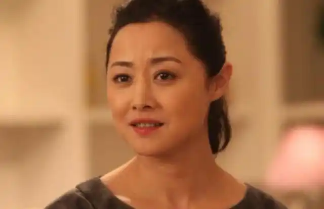 张若昀后妈刘蓓带着二婚的孩子再嫁前夫她的故事比想象中精彩