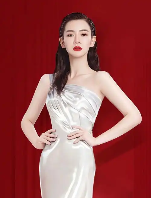 susucouture  #最美礼服  #戚薇  #戚薇同款  #高定礼服  #结婚礼服