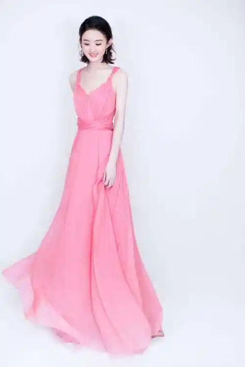 赵丽颖生娃后更甜美!