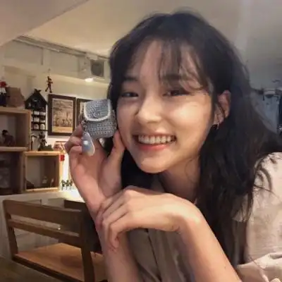 优质魅力最新版的很俏皮女_女生头像_美头网