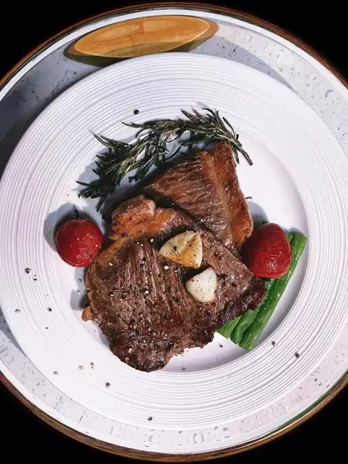 自制牛排摆盘圣诞配色就是很绝