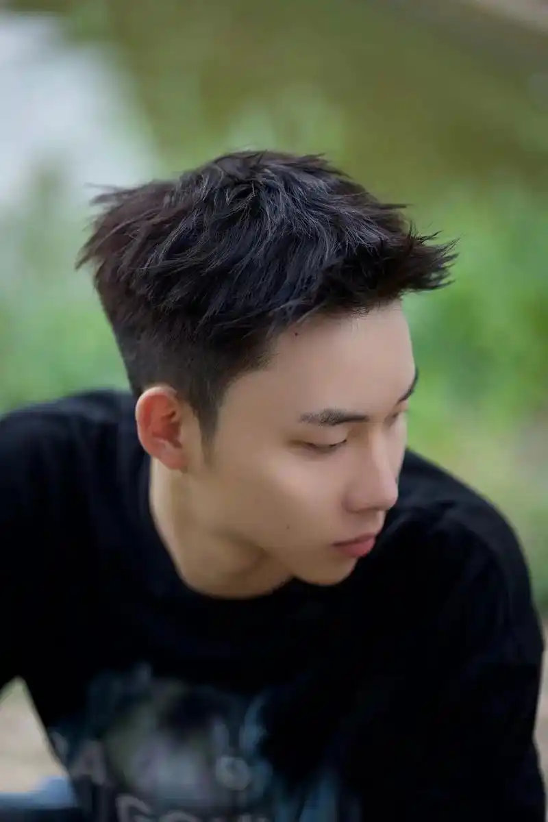 男生清爽干净高级帅气的韩式小平头61#有点意思时尚日记 男生清