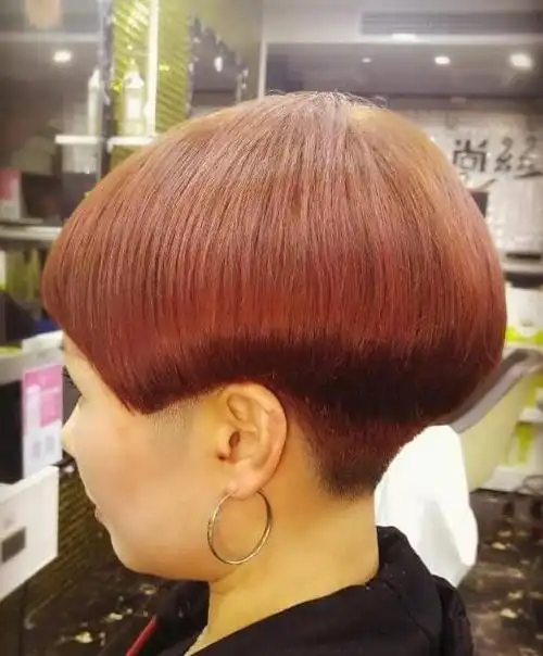 2019流行「剃耳边」短发17款,适合各年龄段女性