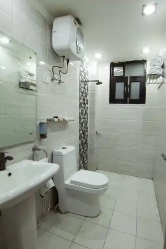 杰索拉客房酒店 (zo rooms jasola)