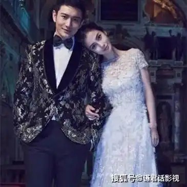 2017年1月17日,妻子angelababy在香港顺产生子,黄晓明及双方家人提前